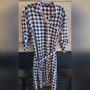 Gingham print t-shirt dress, New York & Company, size XXL